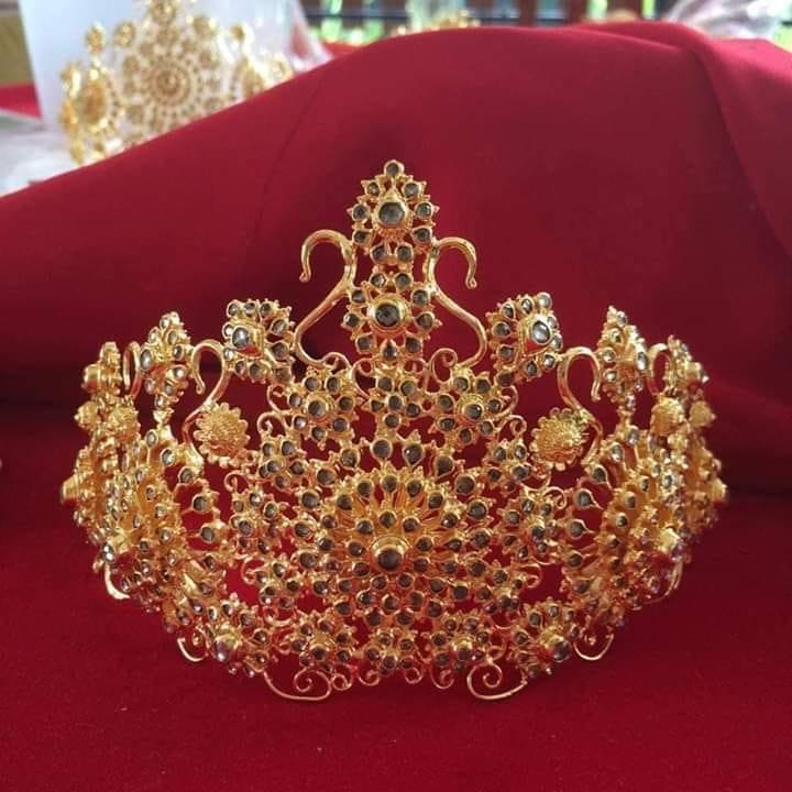 เครื่องทองเหลืองบ้านนาตัง หมู่ที่ ๘ ตำบลเขวาสินรินทร์