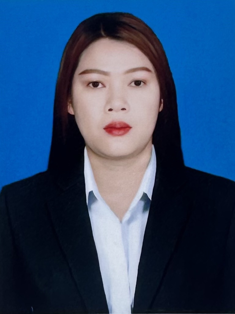 นางสาวโสรญา จันทึก